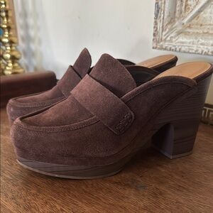 Splendid Brown Suede Mules